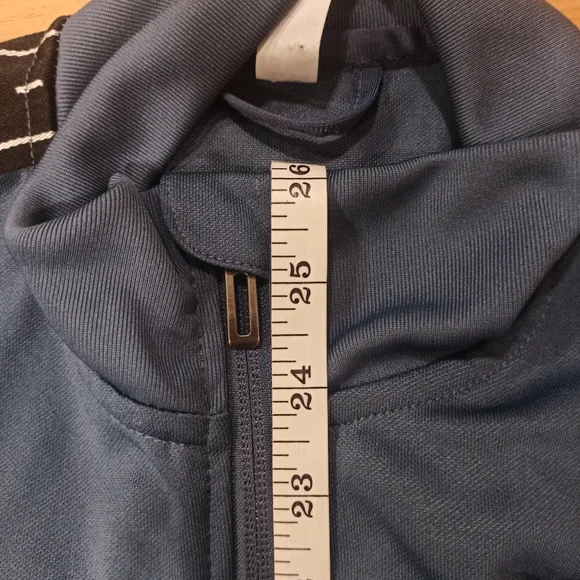 Adidas full zip up windbreaker jacket - Picture 14 of 15